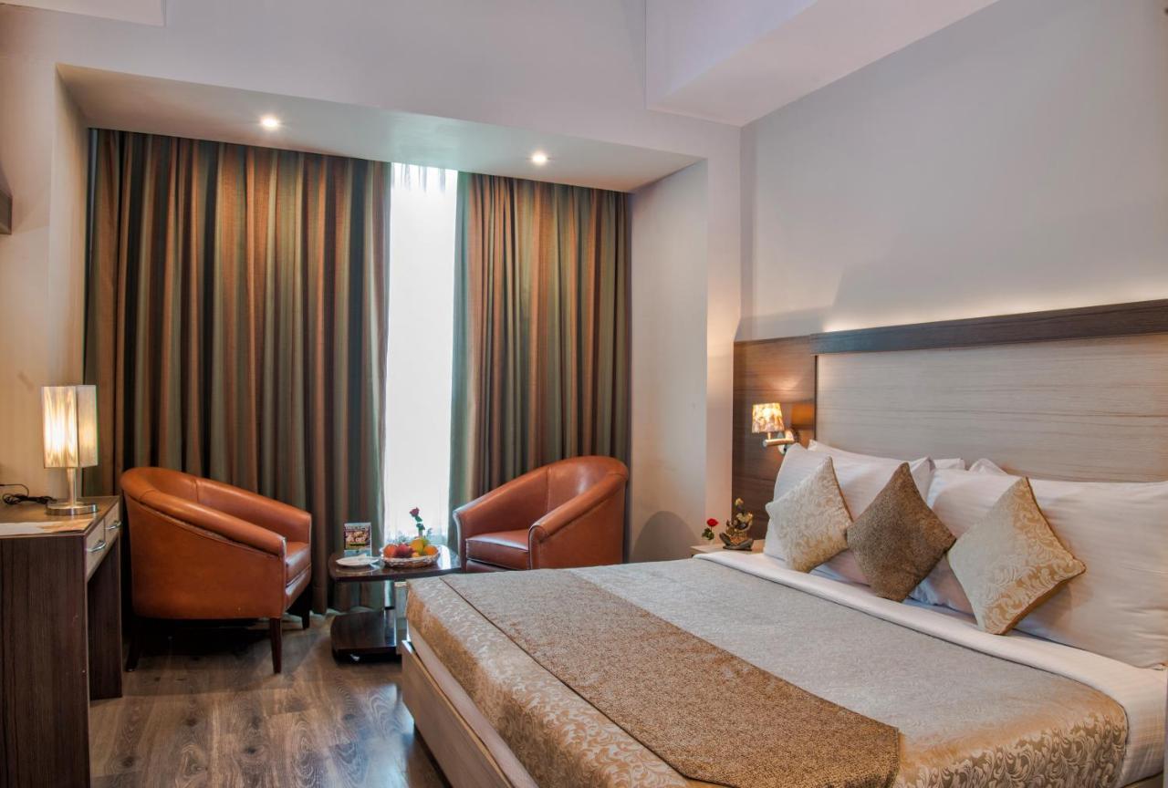 Hide Away Suites Noida Exterior foto